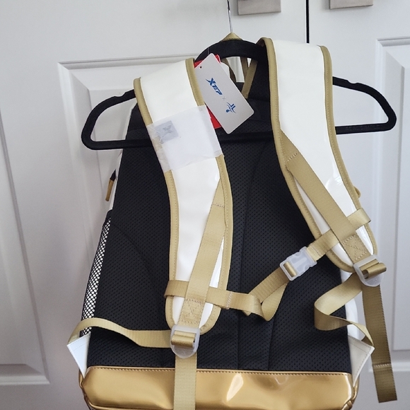 Modern White and Gold Backpack with Leather-like Finish - Picture 3 of 5